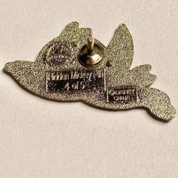 Disney Orange Bird Trading Pin Enamel Hidden Mickey Series Flying - Picture 5 of 8